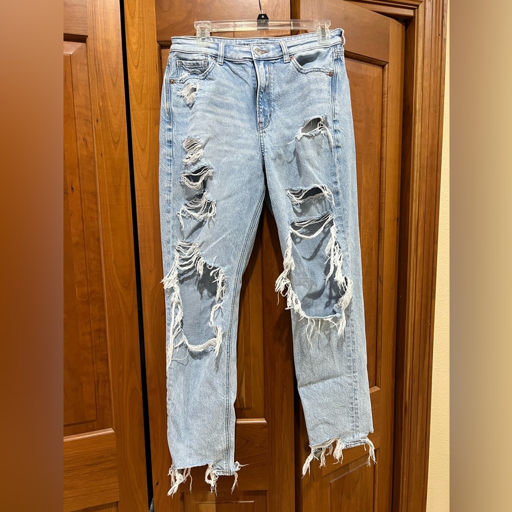 distressed american eagle jeans